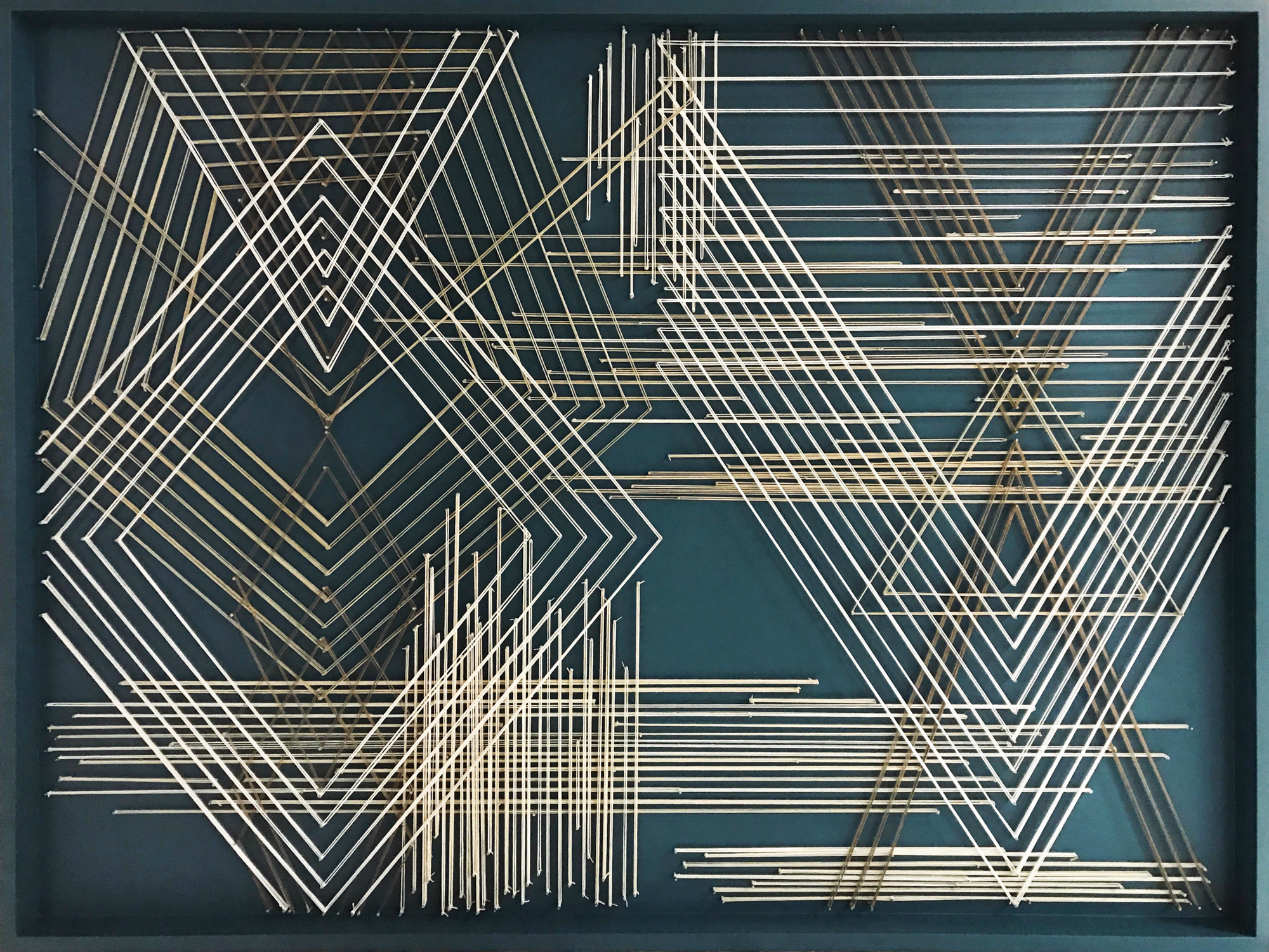芸能人愛用 | 3 Series Art String Geometric Ink Indigo + アート・デザイン・音楽